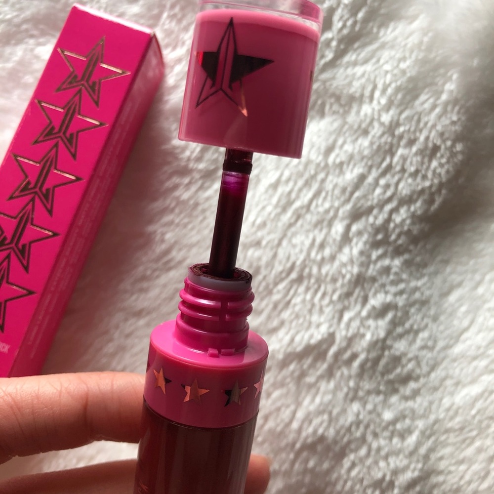 JEFFREE STAR COSMETICS
Velour Liquid Lipstick - Picture 5 of 7